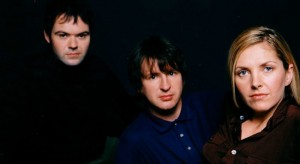 Saint Etienne y el callejero de nuestros recuerdos: la magia de la era pop - theborderlinemusic.com