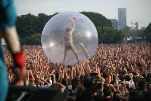 The Flaming Lips revelan sus planes para el tour-record de ocho conciertos en 24 horas - Theborderlinemusic.com