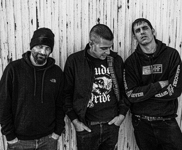 Civil Protection lanza el videoclip de Wake Up!, primer avance del álbum "Midlife Mayhem"